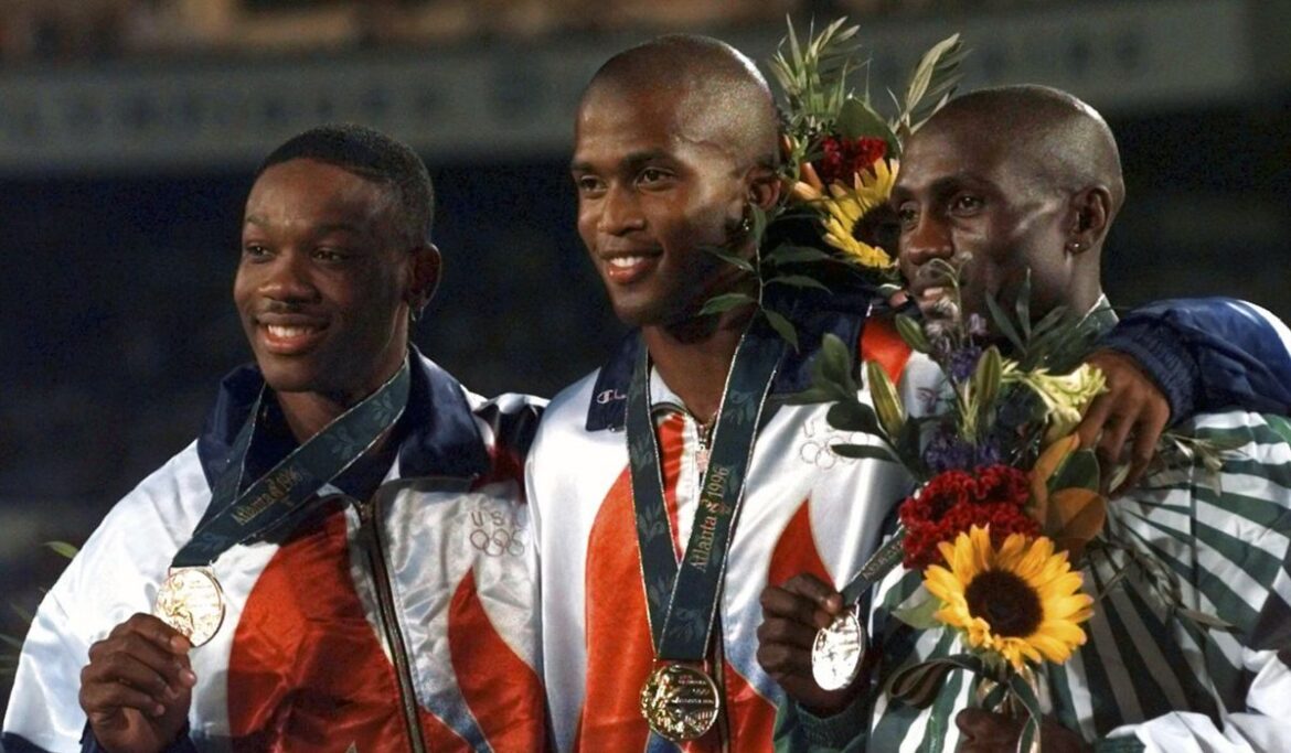 Calvin Davis, Olympic medalist in 400 hurdles, dies at 51