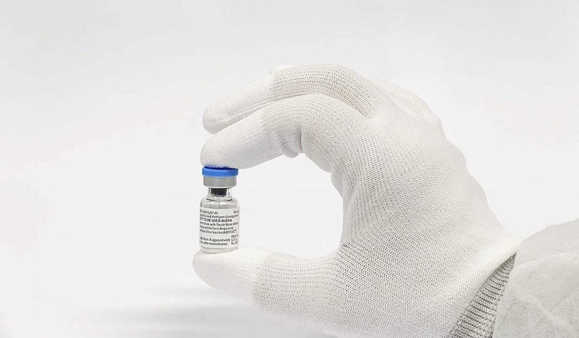 FDA approves RSV vaccine for use in pregnant women to pass immunity to newborns