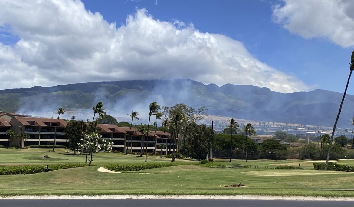 Firefighters douse Maui brush fire that prompted evacuations near site of deadly Lahaina blaze