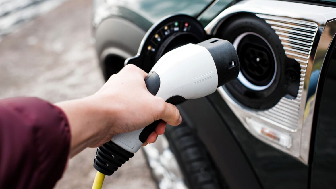 How gas station economics will change in the EV charging future