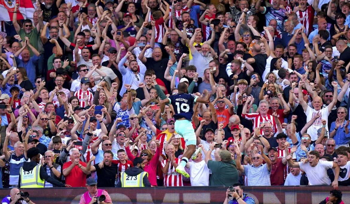 Mbeumo scores twice as Brentford beats 10-man Fulham 3-0 at Craven Cottage in EPL