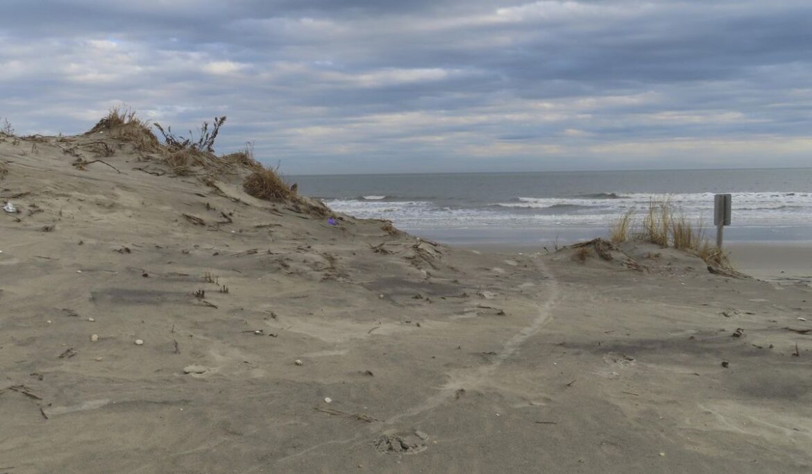 New Jersey family finds message in a bottle purportedly sent from Ireland in 2019