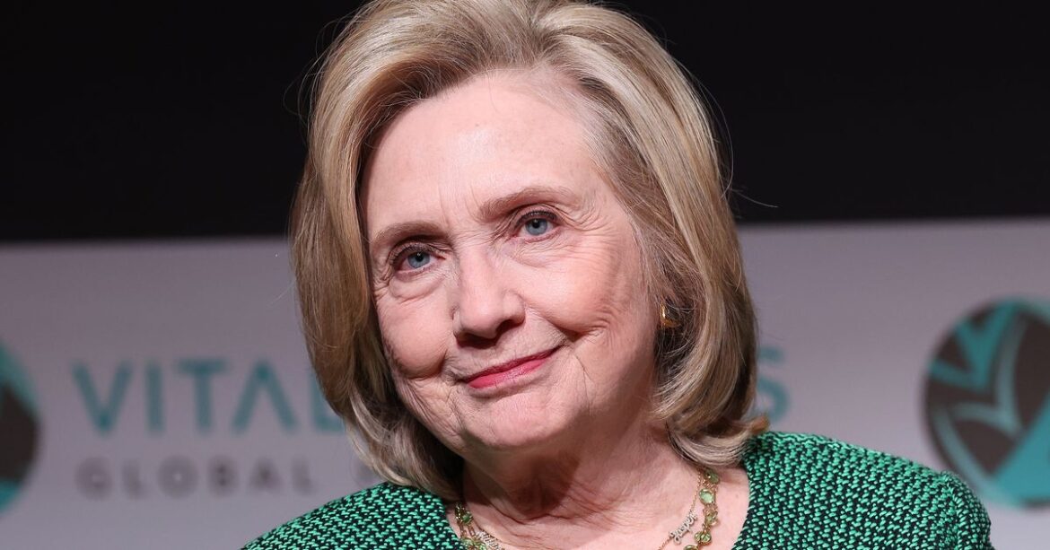 'SNL' Alum Says Hillary Clinton Disliked Chelsea Clinton Bit