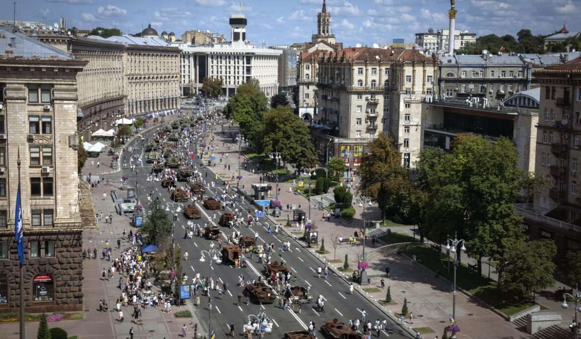 Shelling kills civilians in Ukraine's northeast as fears grow of a second Russian takeover