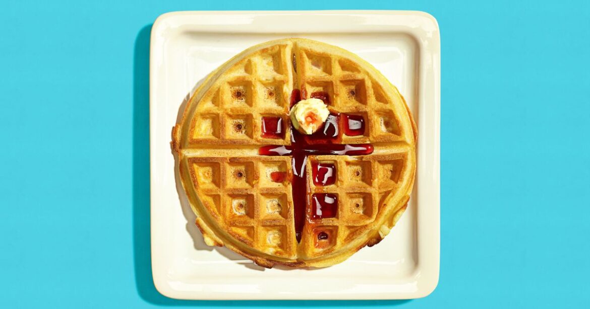 The Best And Worst Frozen Waffles, According To Nutritionists