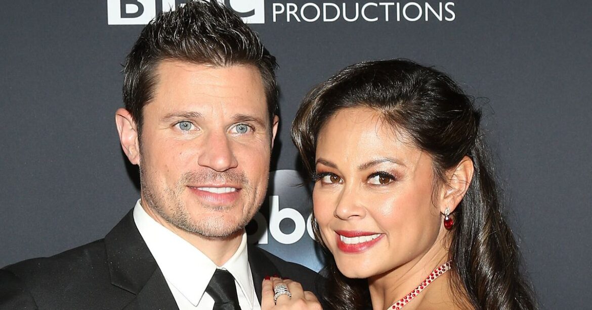 Vanessa Lachey Chokes Up Talking About 'S**t' She Went Through For Husband Nick