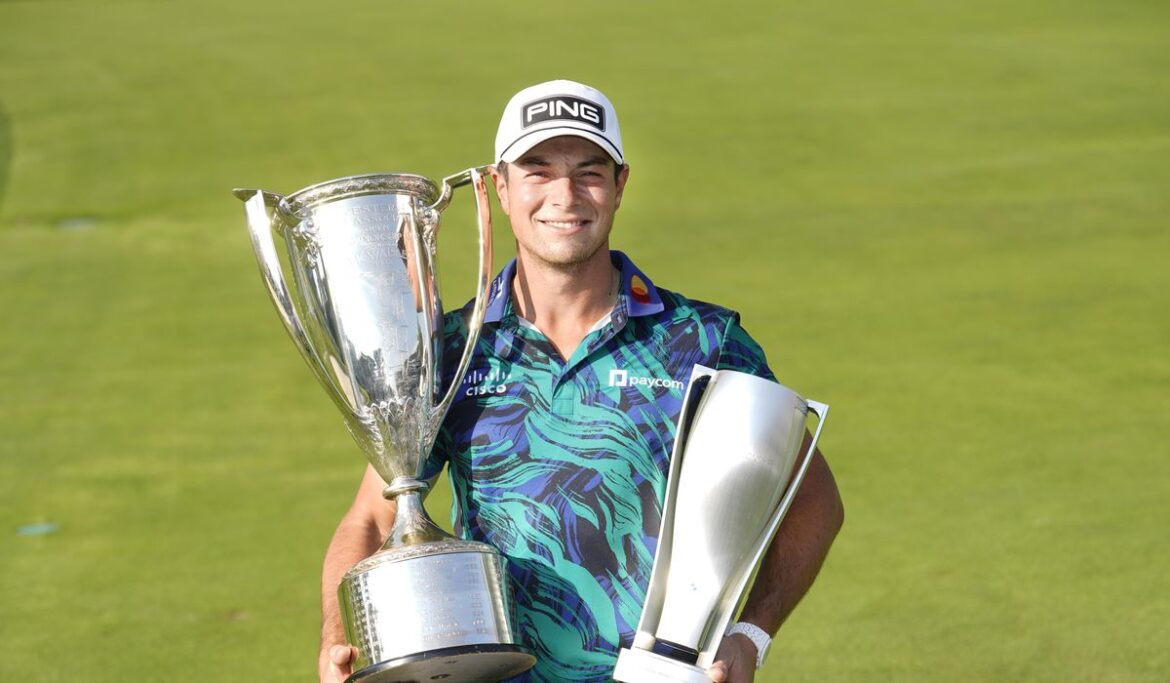 Viktor Hovland sets Olympia Fields record with 61 to win BMW Championship