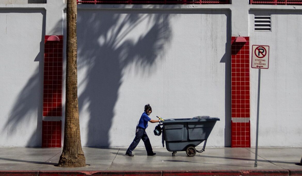 Workers exposed to extreme heat have no consistent protection in the US