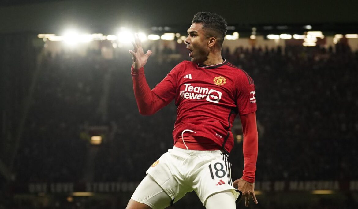 Alejandro Garnacho on target as Man United beats Crystal Palace 3-0 in League Cup defense