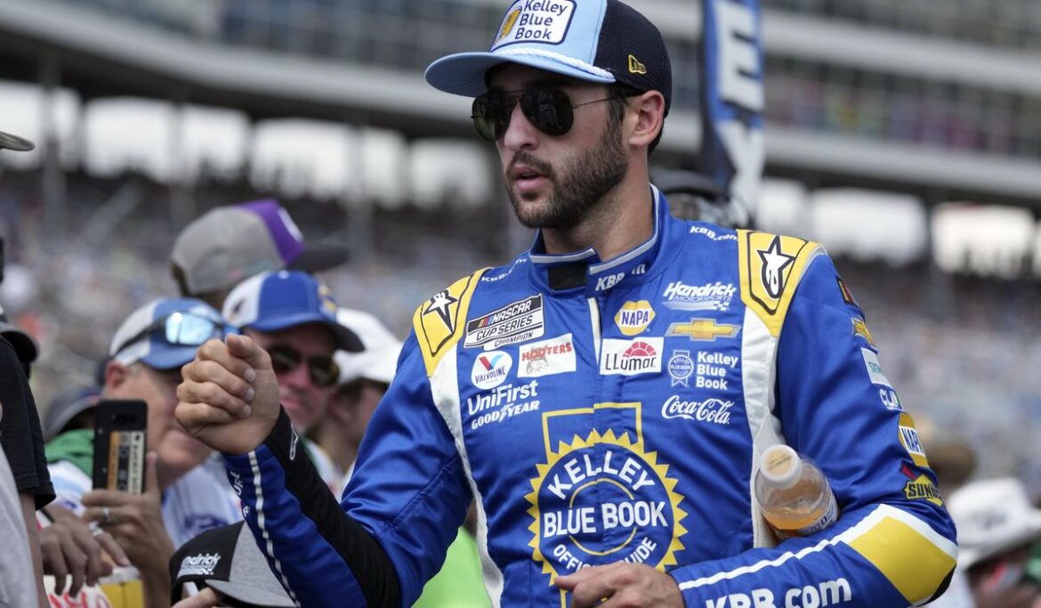 Chase Elliott looks for his first win in a season of disappointment for NASCAR's most popular driver