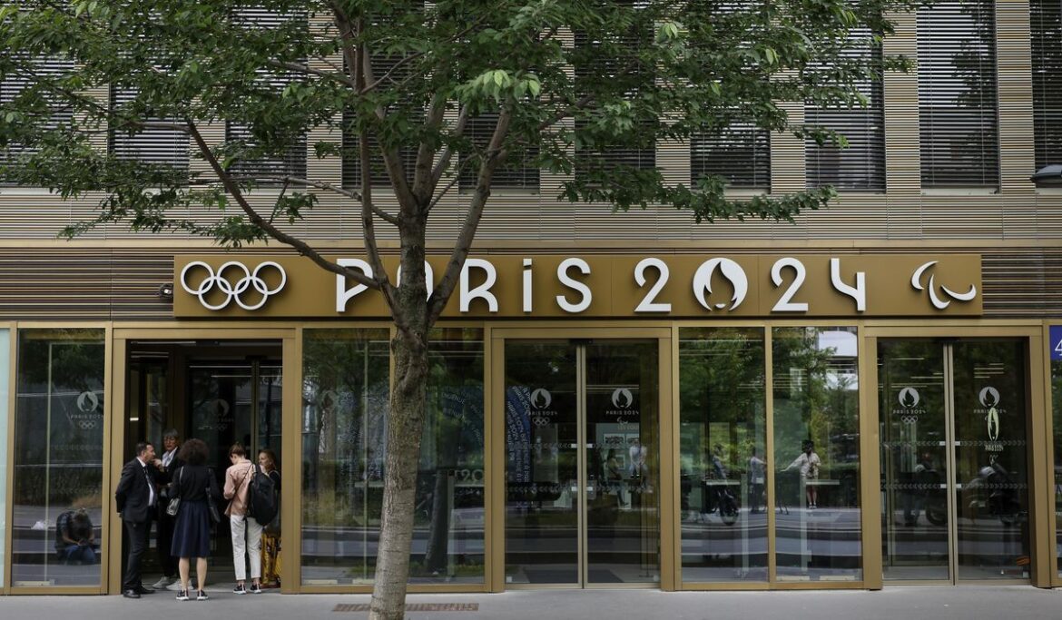 Chief financial prosecutor says investigation into Paris Olympics did not uncover serious corruption