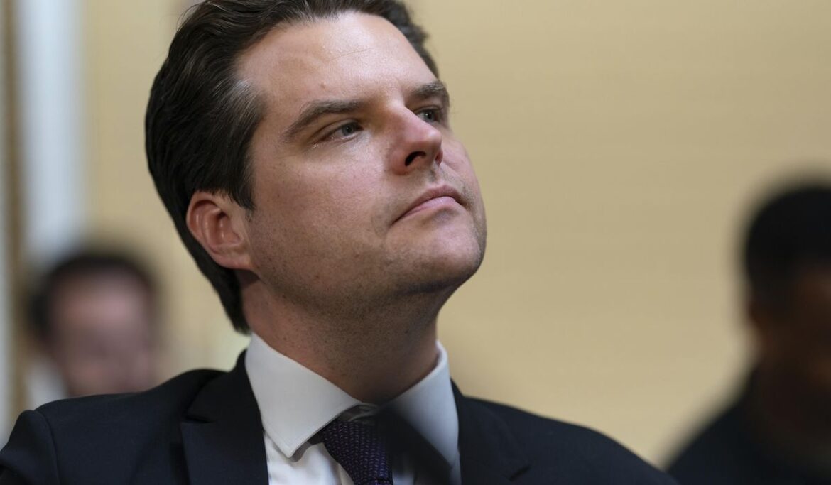 Colleagues implore House Republican holdouts not to shut down government