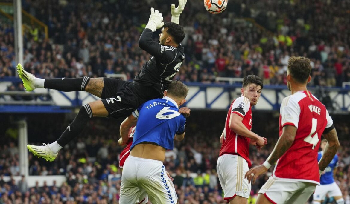 Efficient Arsenal overcomes Everton with Trossard goal. Chelsea misfires in 0-0 draw at Bournemouth