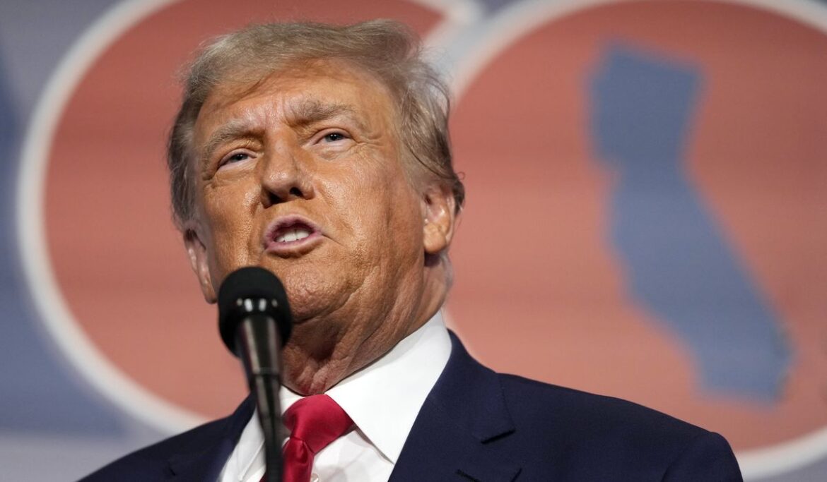 Federal prosecutors press Trump gag order request as judge sets hearing for arguments