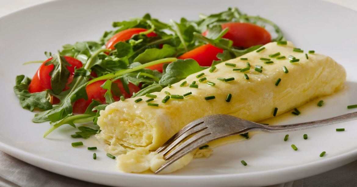 How To Make The Perfect French Omelet, According To Experts