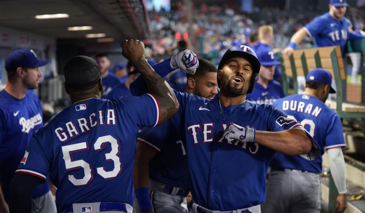 It looks like it'll take all 162 games to decide MLB's postseason races