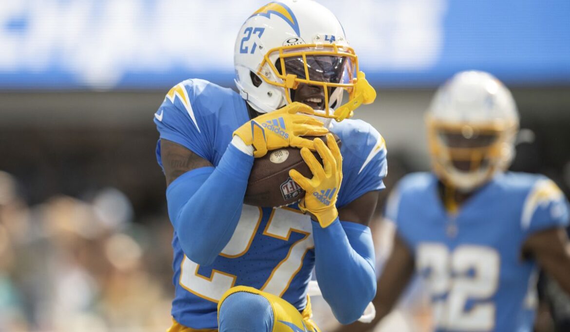 J.C. Jackson, Chargers cornerback, has arrest warrant issued in Massachusetts