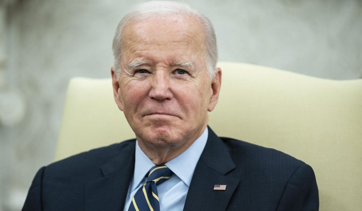 Joe Biden to pay tribute to John McCain in Arizona next week