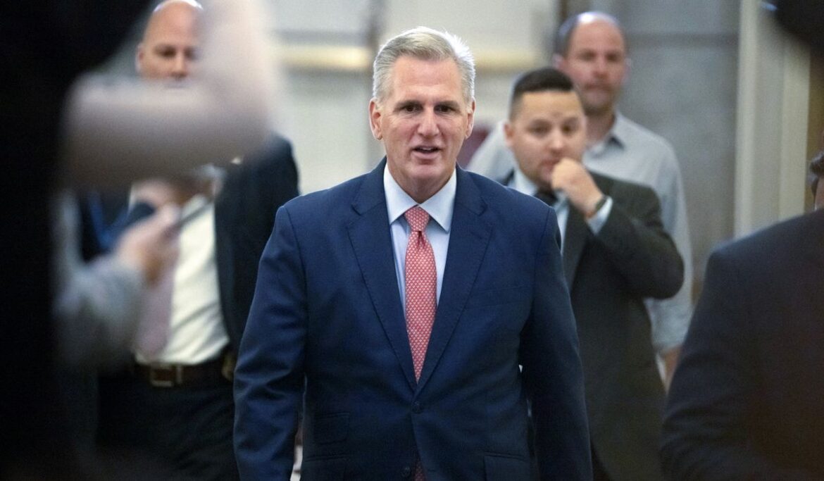 Kevin McCarthy nixes move to yank Ukraine funding from defense bill