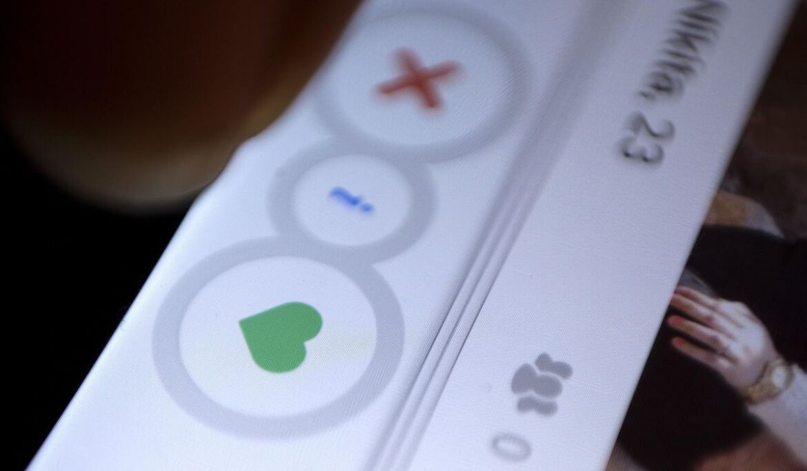 No deal breakers wanted: Liberal, conservative dating apps vie for No deal breakers wanted: Liberal, conservative dating apps vie for partisan singles