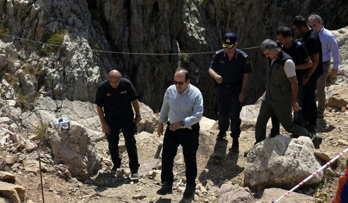 Rescue begins of ailing US researcher stuck 3,000 feet inside a Turkish cave, Turkish officials say