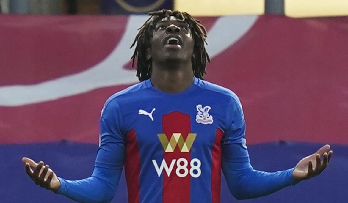 Roy Hodgson taken unwell and misses Crystal Palace game against Aston Villa