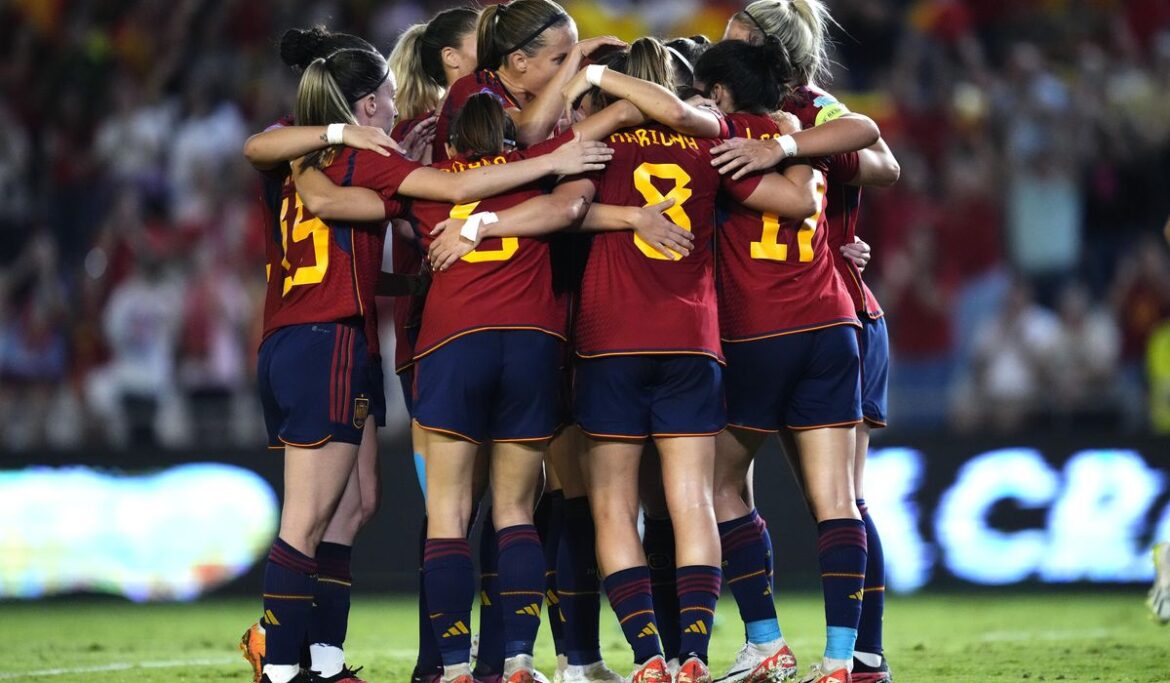Spain routs Switzerland in front of record crowd in first home match since Women's World Cup title