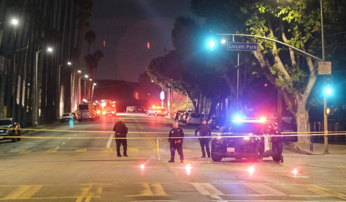Suspected street racing crash kills pedestrian in Hollywood
