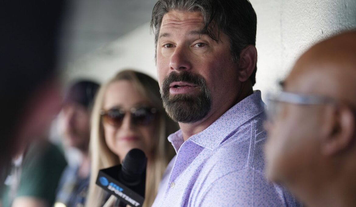 Todd Helton teams up with organization to eliminate $10M in medical bills for Colorado residents