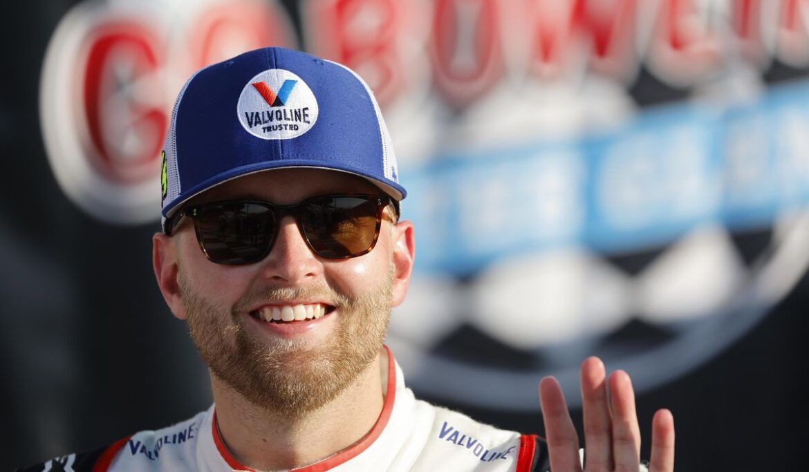 Top-seeded William Byron looks to kickoff championship chances at Darlington