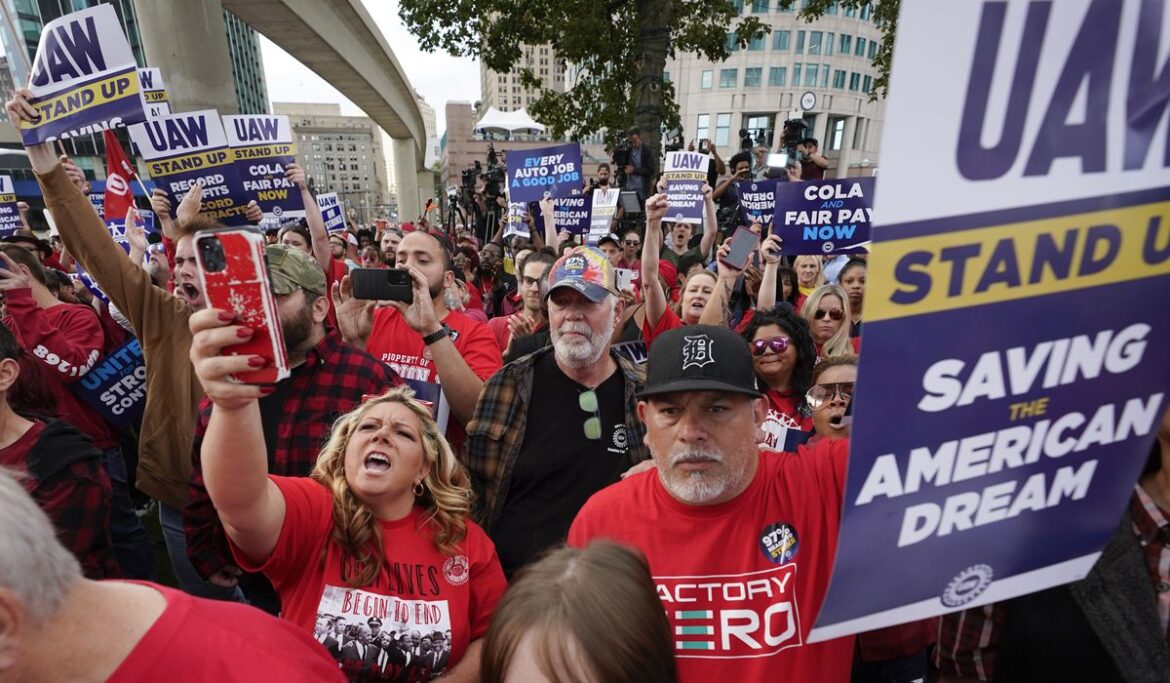 UAW President Shawn Fain rejects pay raise offer as strike drags on