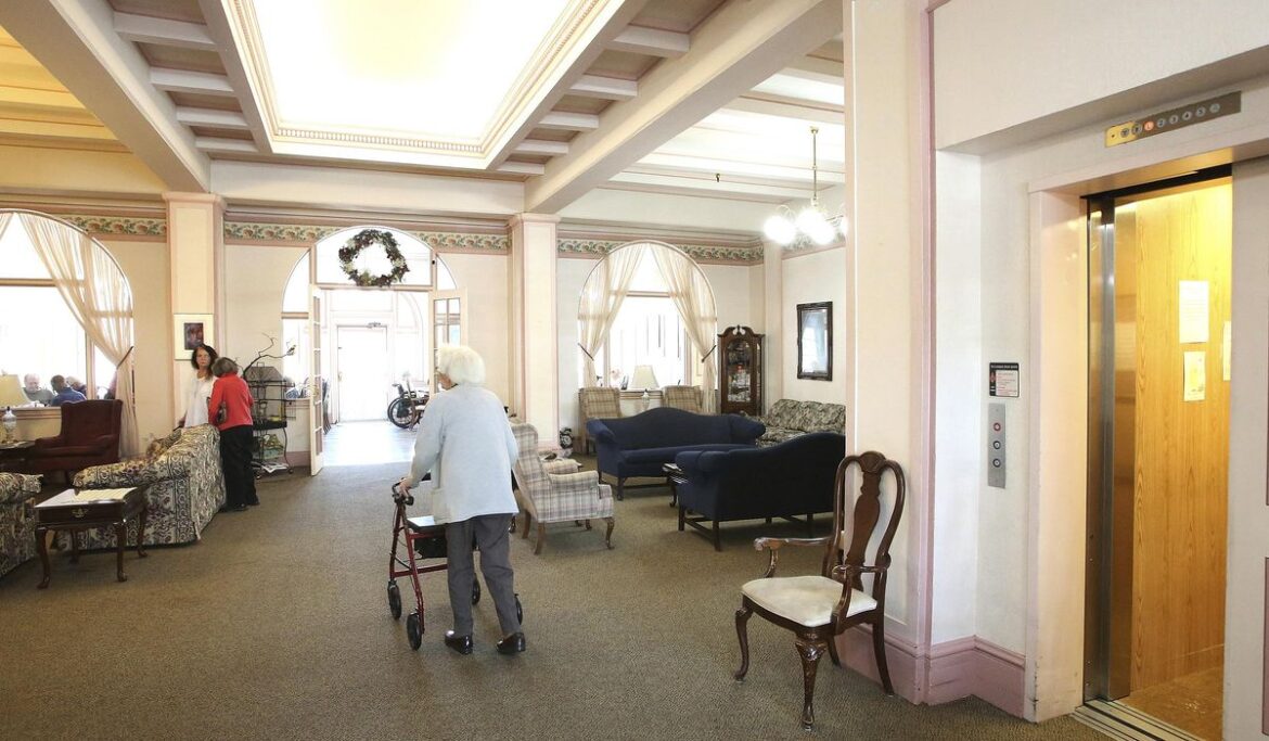 U.S. will regulate nursing home staffing for first time, but plan lower than many advocates hoped