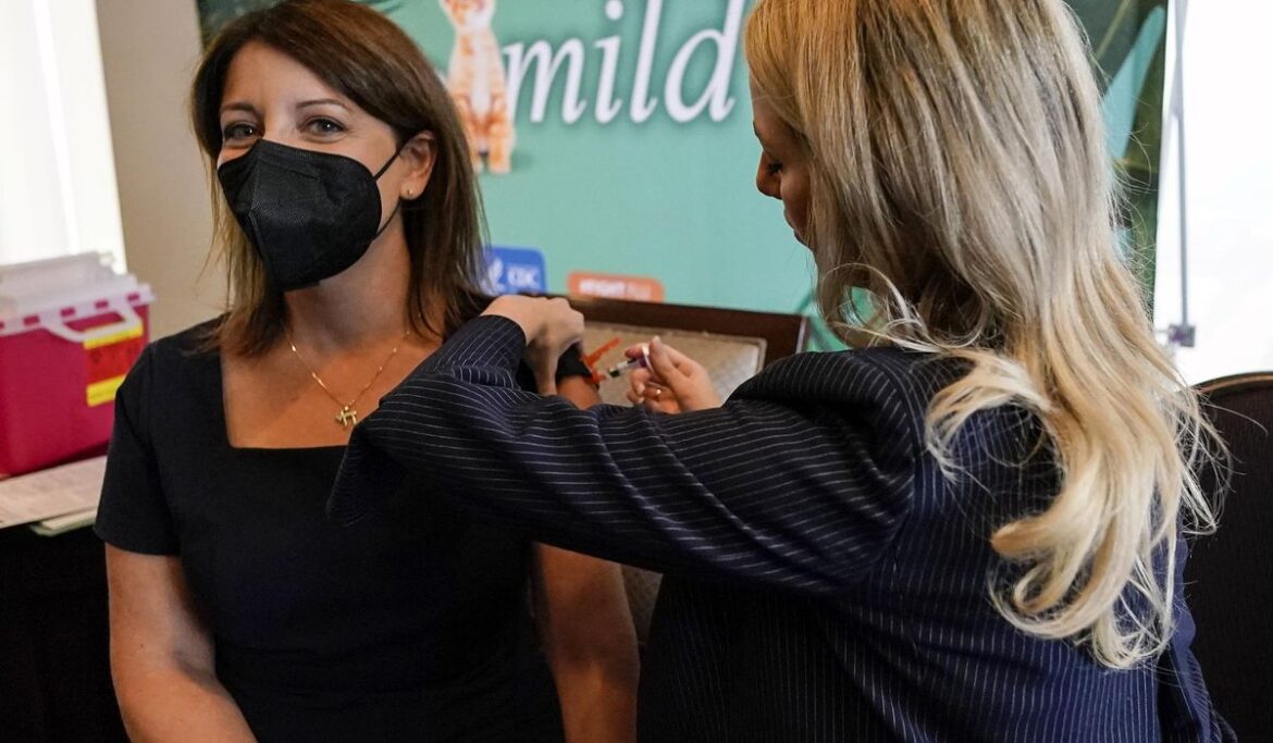 Updated COVID shots are coming. They're part of a trio of vaccines to block fall viruses