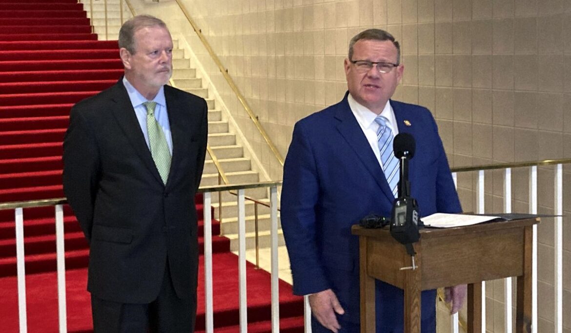 Voting for long-delayed budget begins in North Carolina legislature