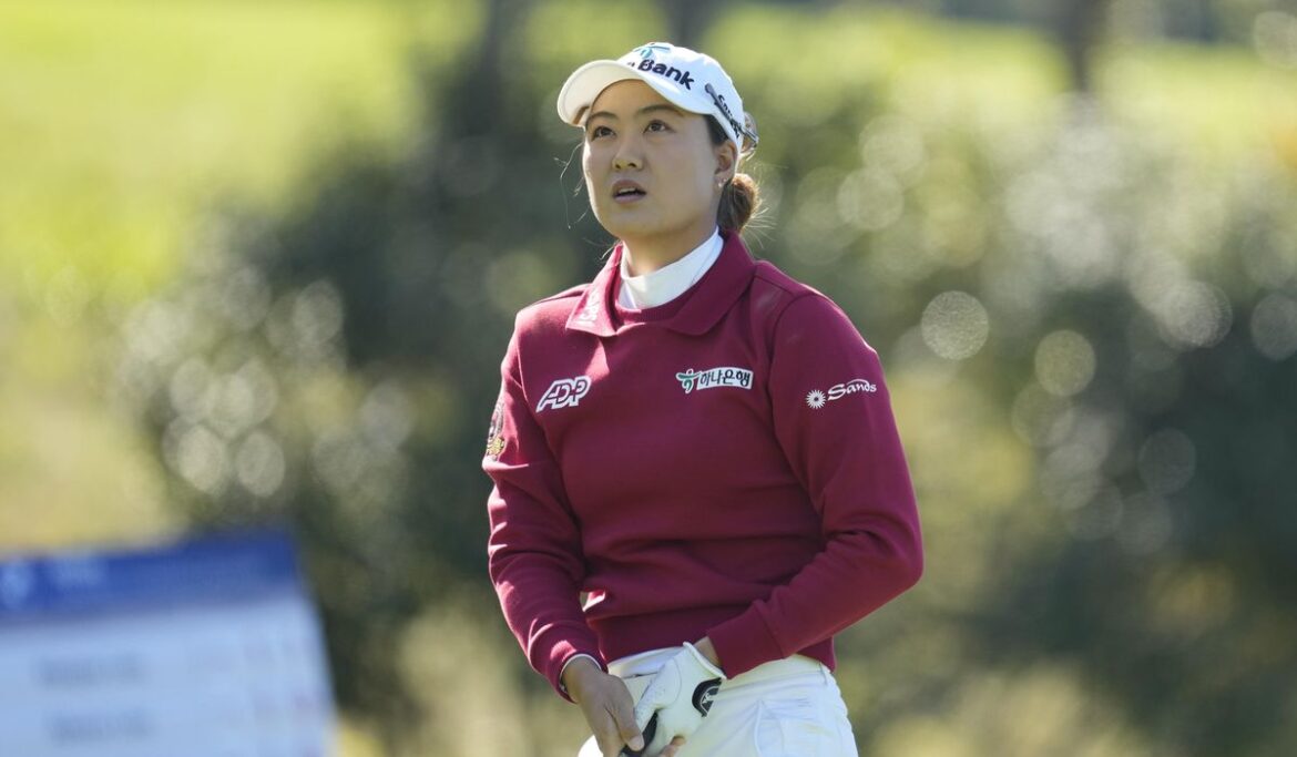 Ashleigh Buhai, Minjee Lee tied for third-round lead at the LPGA tournament in South Korea