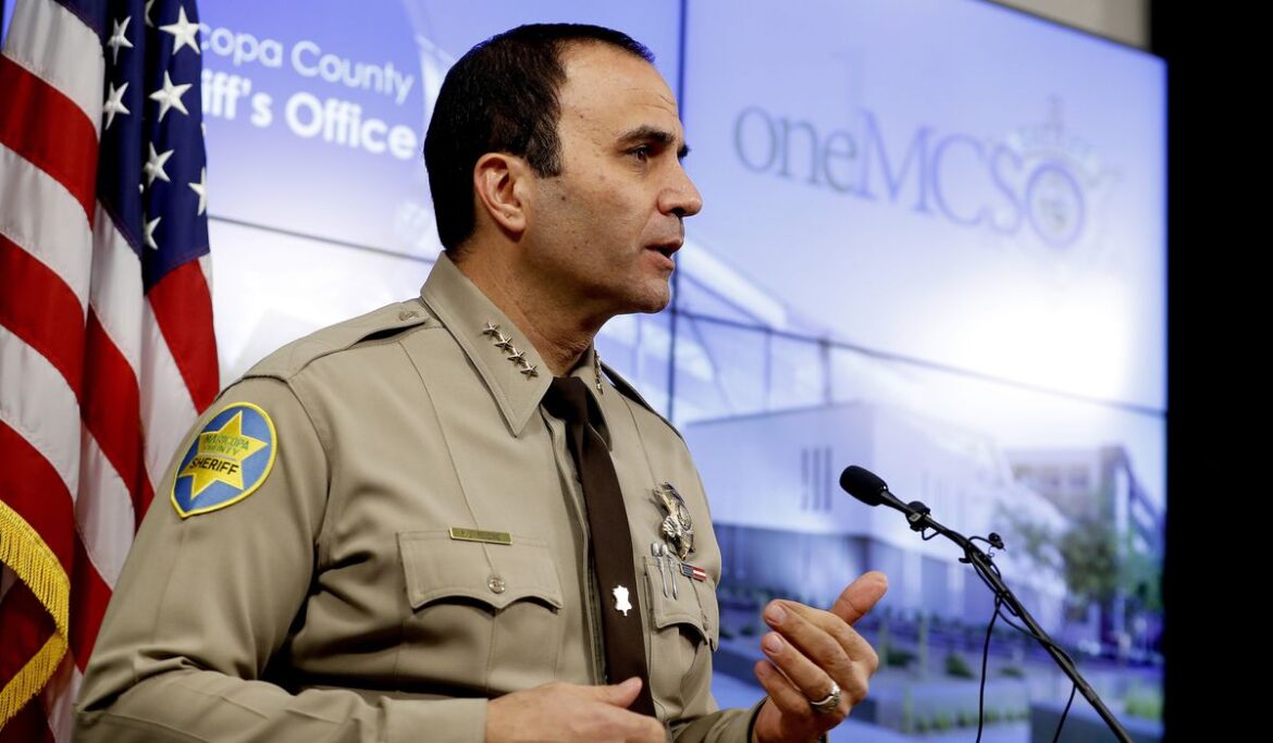 Maricopa County Sheriff Paul Penzone to step down in January
