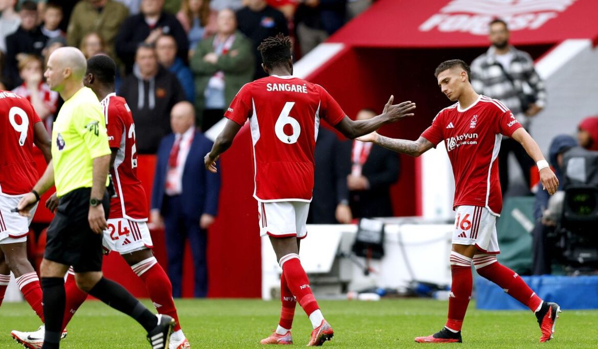 Nicolas Dominguez's debut goal earns EPL point for 10-man Nottingham Forest against Brentford