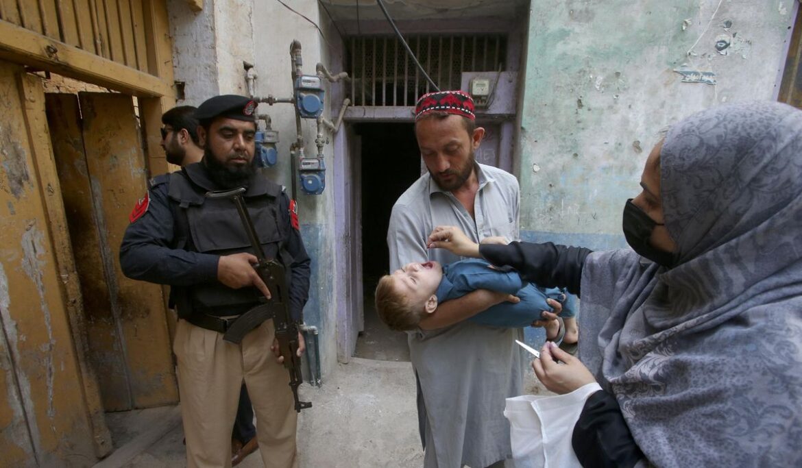 Pakistan launches anti-polio vaccine drive targeting 44 million children amid tight security
