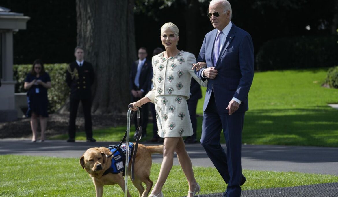 Selma Blair helps White House salute landmark disability legislation