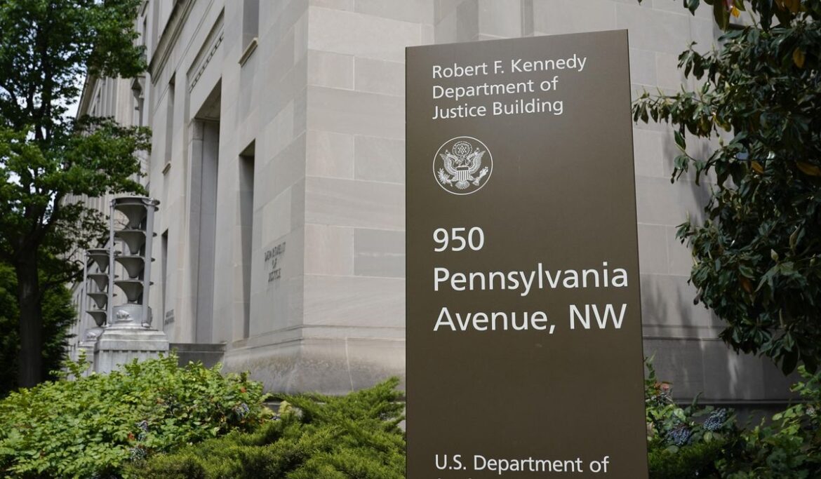 SolarWinds and its security chief sued for alleged cyber neglect ahead of Russian hack