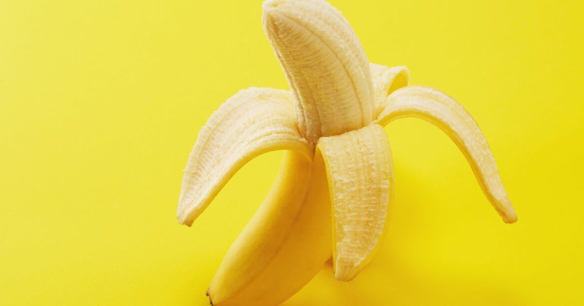 Why You Should Wash Your Bananas Before Peeling Them