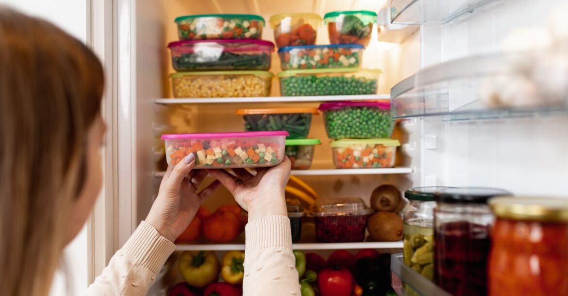 A Guide To All The Thanksgiving Dishes You Can Cook In Advance