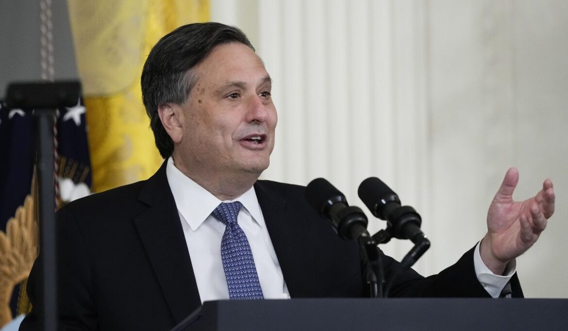 Airbnb names Ron Klain, former White House chief of staff, as chief legal officer