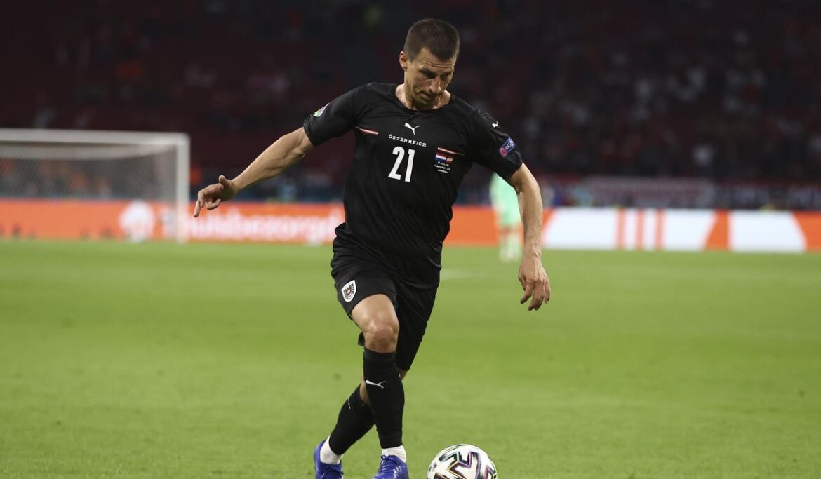 Austria defender Stefan Lainer back in training after successful cancer treatment