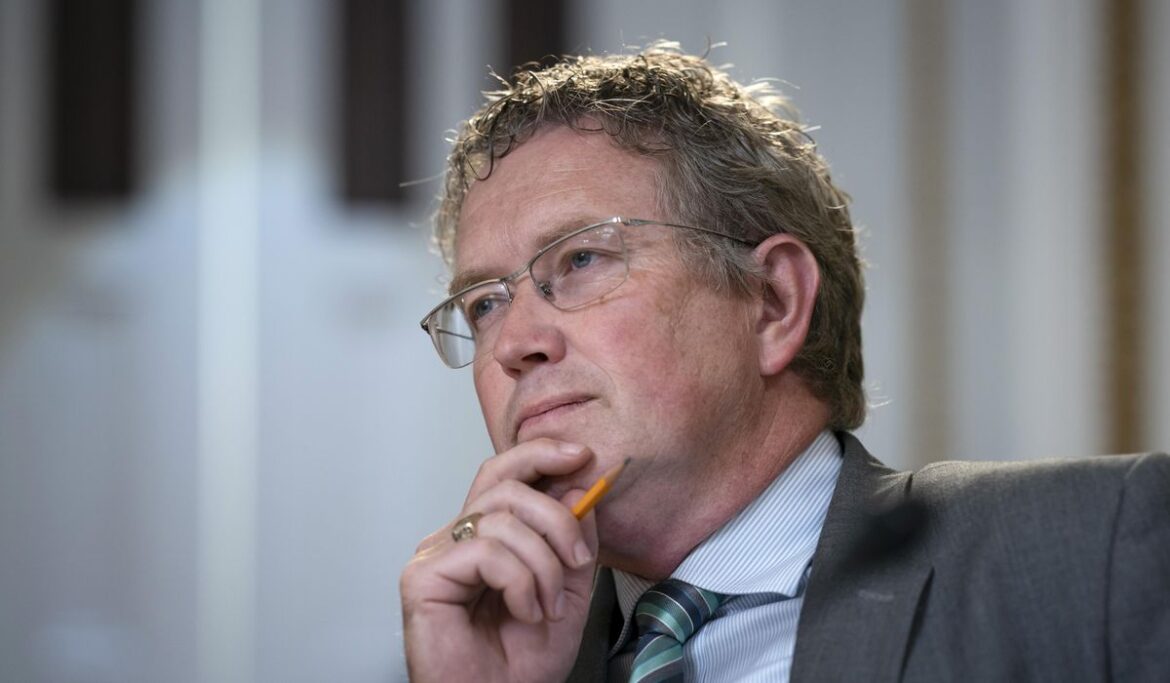 Auto 'kill switch' on chopping block in House spending bill