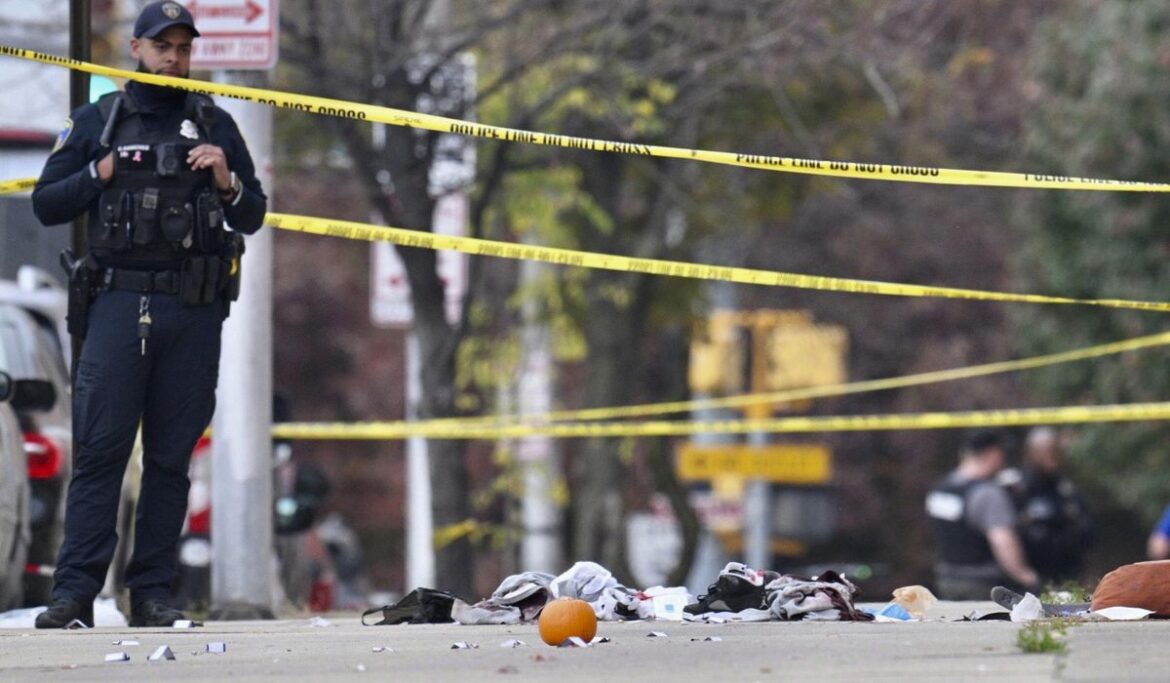 Baltimore police shooting prompts criticism of specialized gun squads