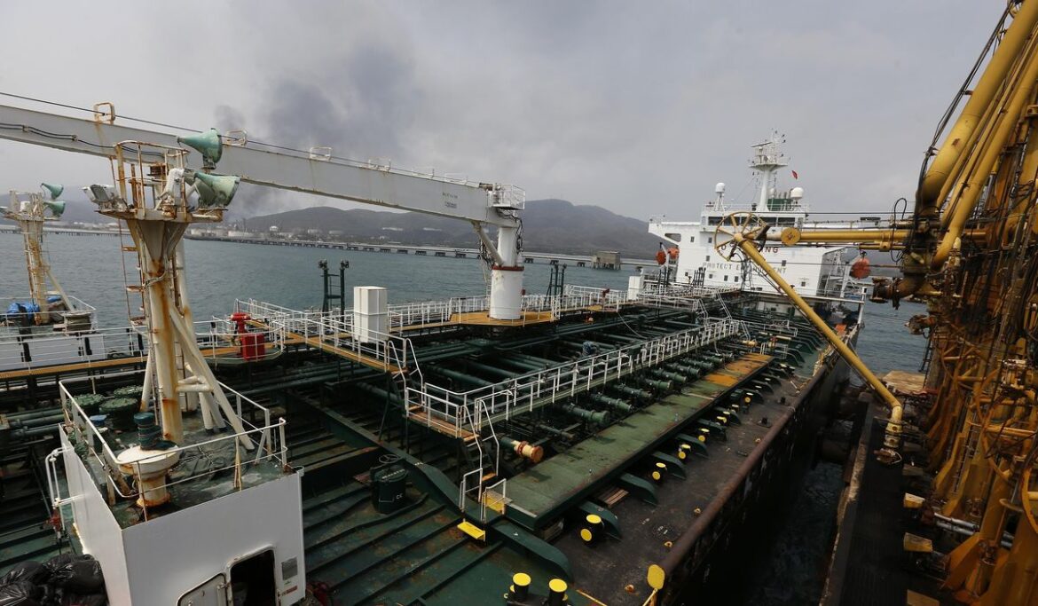 China guzzling Iranian oil despite U.S. sanctions; lawmakers seek stronger enforcement