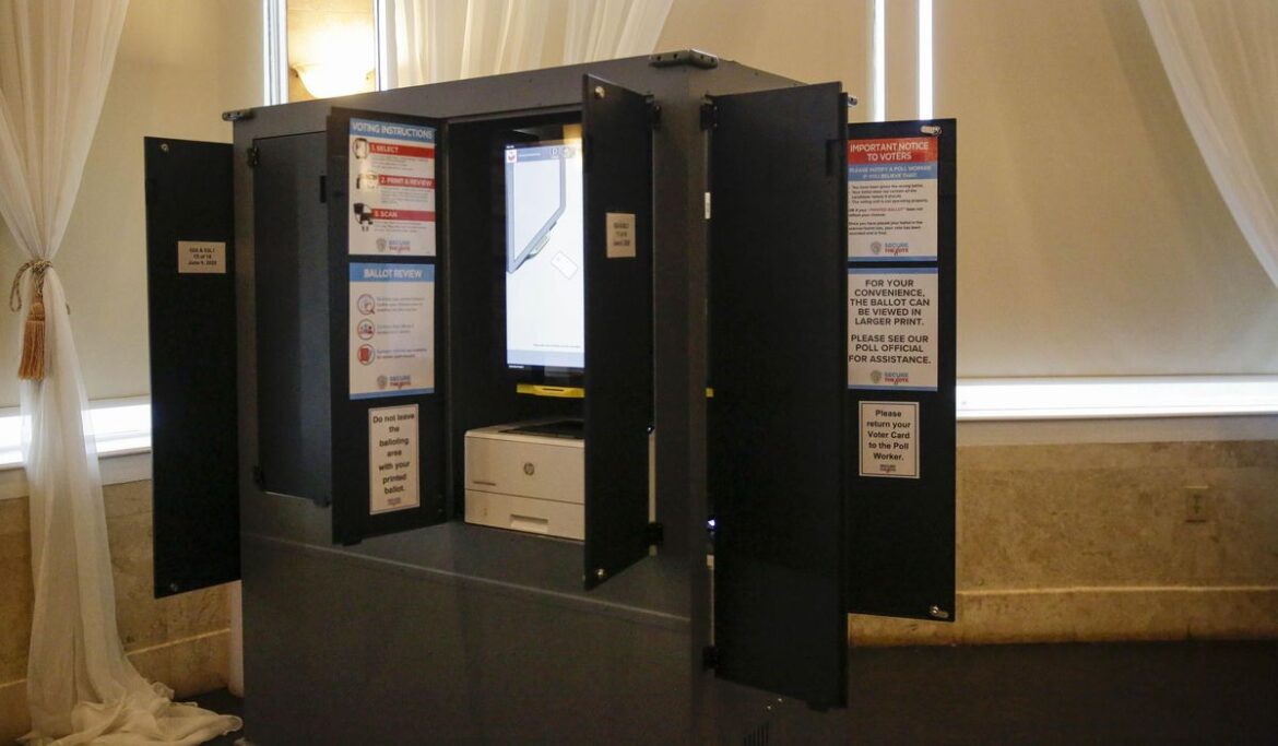 Constitutional challenge to Georgia voting machines set for trial early next year