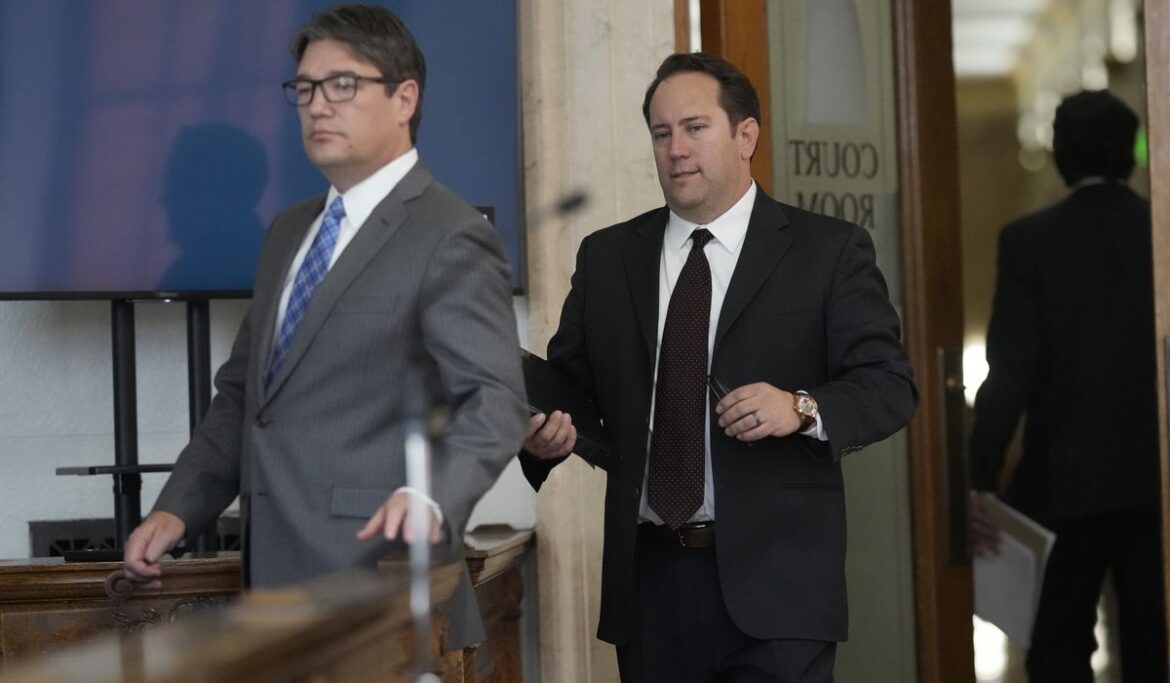 EDITORIAL: Barring Trump from the ballot