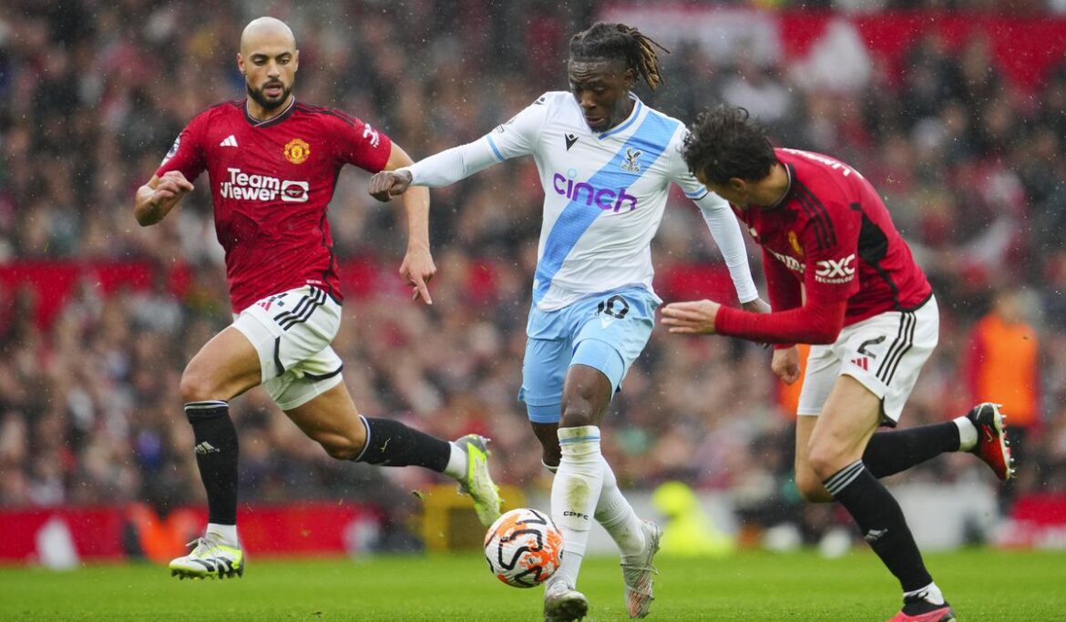 Eberechi Eze signs contract extension at Crystal Palace until 2027